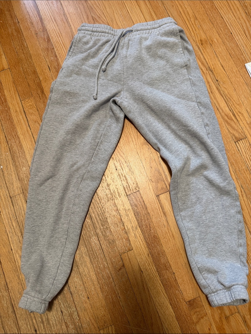 Aritzia TNA Drawstring Sweatpants